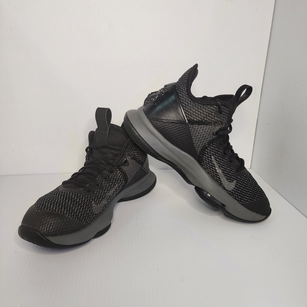 Nike Lebron Witness 4. Size 8. Iron Grey and Black.
